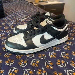 Nike Dunks Panda Women’s 8